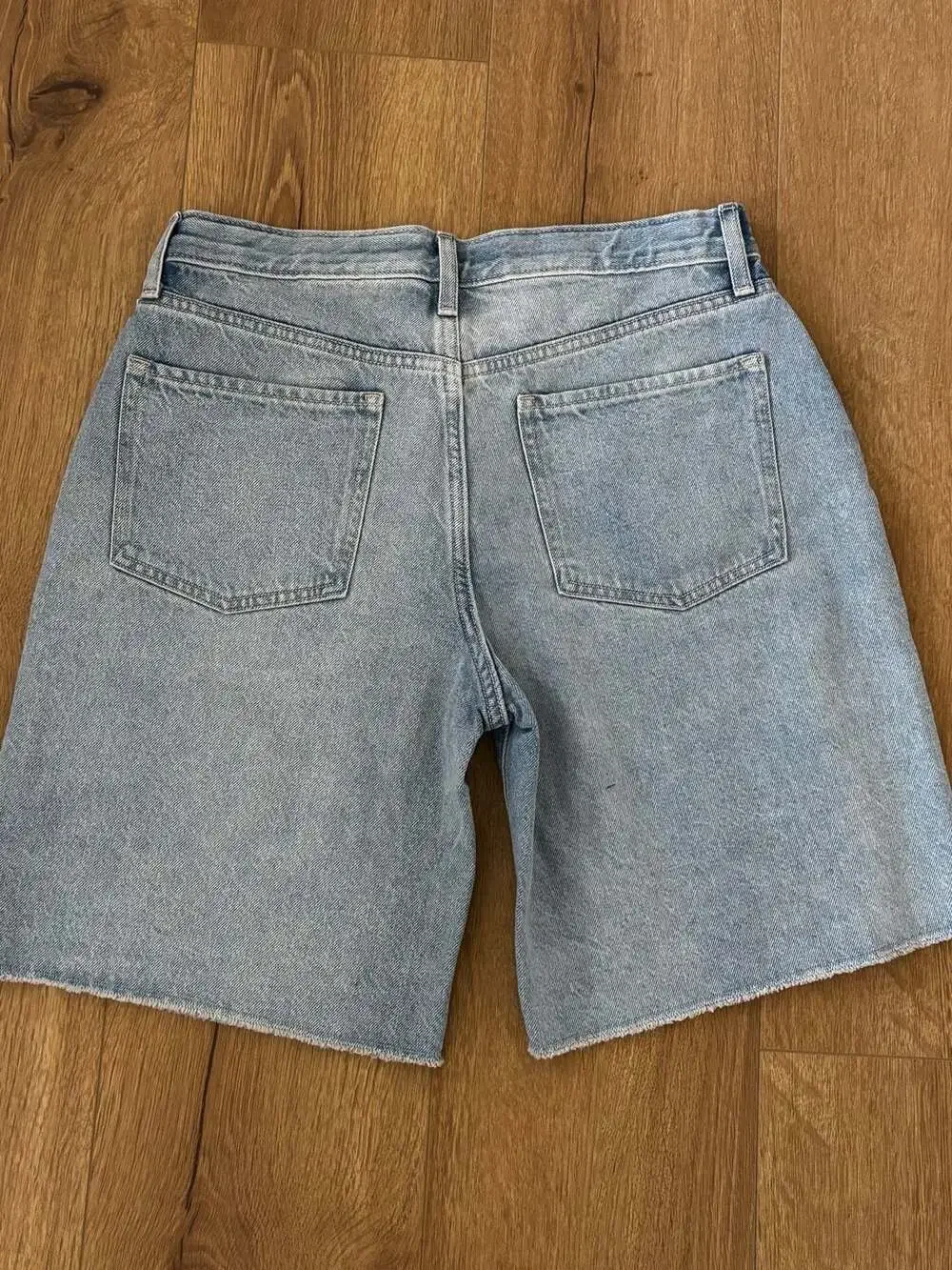 Old Navy Girls Mid-Rise Built-In Tough Distressed Denim Bermuda Shorts Size 18